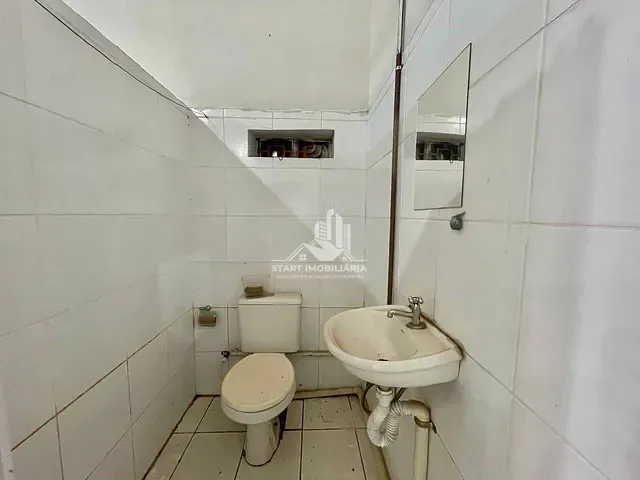 Sala para alugar, no bairro Centro em Pederneiras
