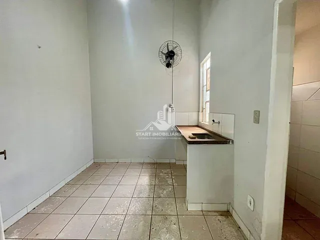 Sala para alugar, no bairro Centro em Pederneiras