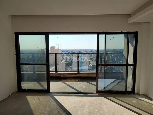 Sala com 85m², para alugar, no bairro Centro em Londrina