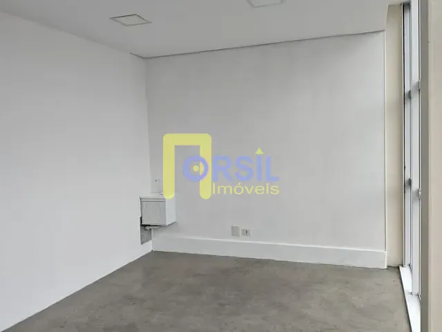 Sala com 27m², para alugar, no bairro Vila Vitória em Mogi das Cruzes