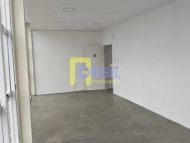 Sala com 27m², para alugar, no bairro Vila Vitória em Mogi das Cruzes