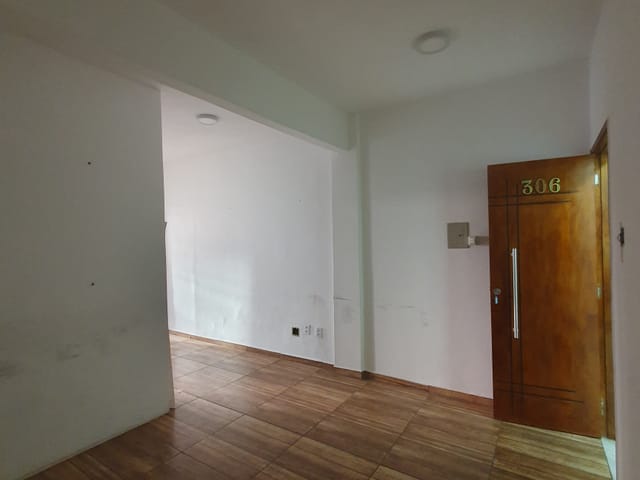 Sala para alugar, no bairro Campo Grande em Rio de Janeiro