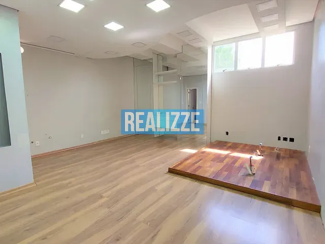 Sala para alugar, no bairro Centro em Marau