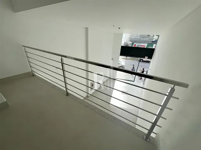 Sala para alugar, no bairro Centro em Itapema