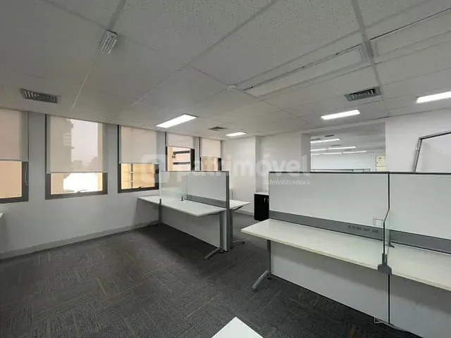 Sala com 229m², para alugar, no bairro Centro em Rio de Janeiro
