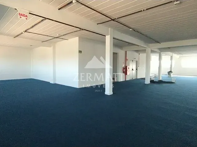 Sala com 900m², para alugar, no bairro Itoupava Central em Blumenau