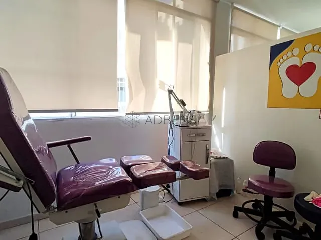 Conjunto comercial à venda ou para alugar, no bairro República em São Paulo
