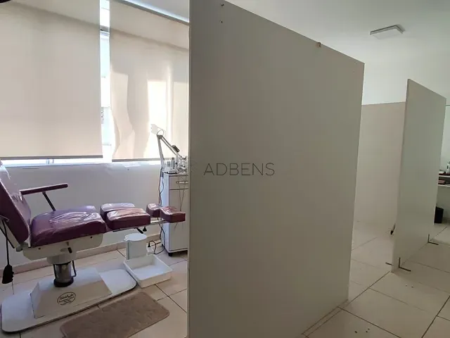 Conjunto comercial à venda ou para alugar, no bairro República em São Paulo