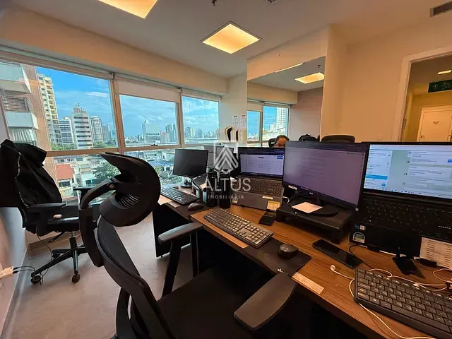 Sala para alugar, no bairro Caminho das Árvores em Salvador