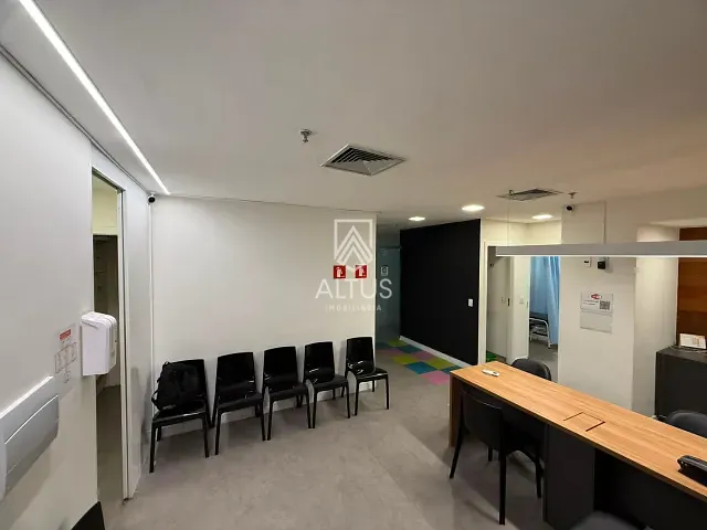 Sala para alugar, no bairro Caminho das Árvores em Salvador