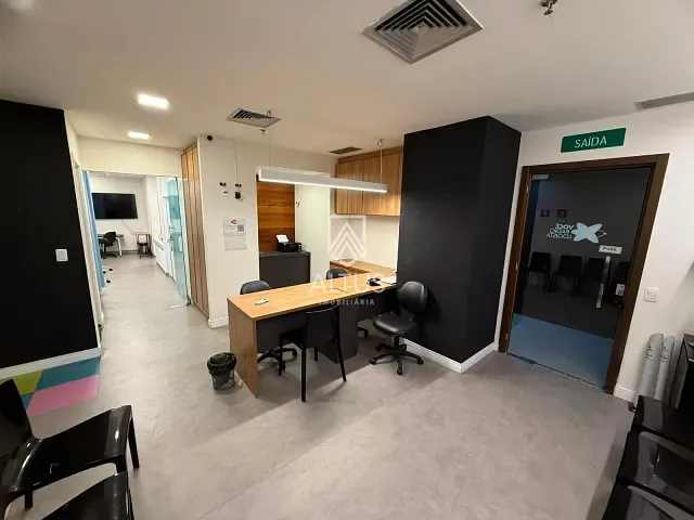Sala para alugar, no bairro Caminho das Árvores em Salvador