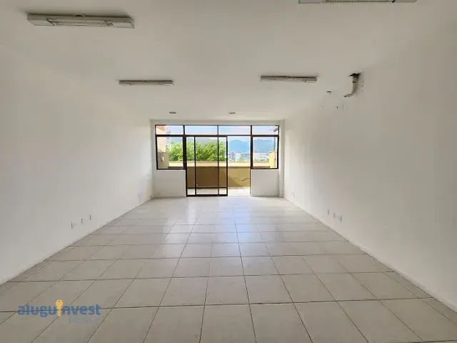Sala para alugar, no bairro Saco Grande em Florianópolis