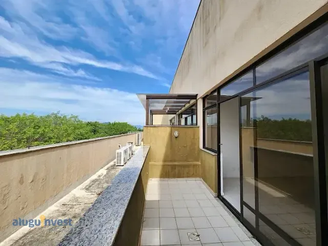 Sala para alugar, no bairro Saco Grande em Florianópolis
