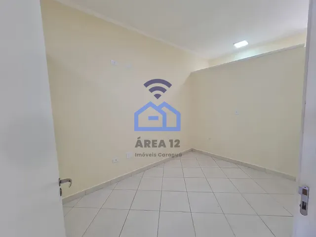 Sala para alugar, no bairro Centro em Caraguatatuba
