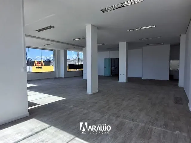 Sala para alugar, no bairro Centro em Navegantes
