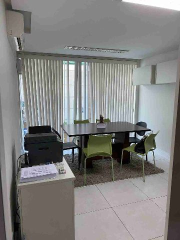 Sala à venda, no bairro Centro em Campos dos Goytacazes