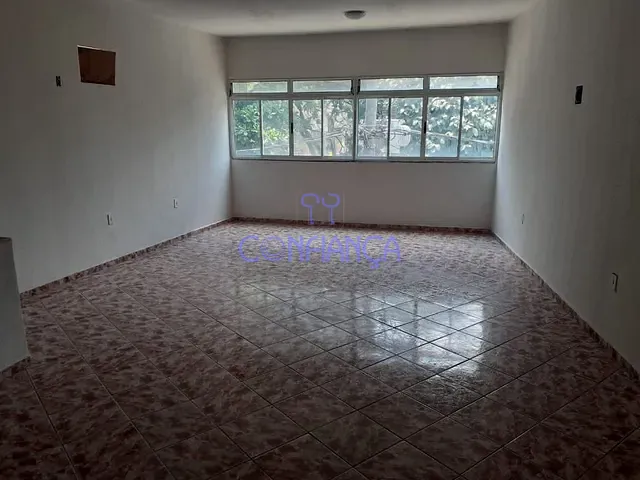 Sala com 40m², para alugar, no bairro Campo Grande em Rio de Janeiro