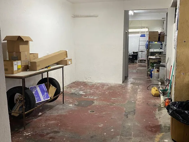 Sala para alugar, no bairro Cidade Líder em São Paulo