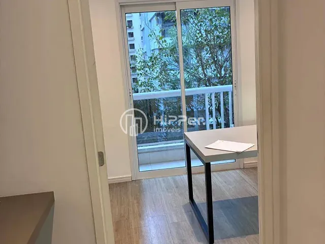 Sala à venda ou para alugar, no bairro Perdizes em São Paulo
