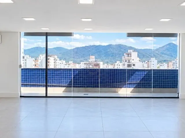 Sala com 95m², para alugar, no bairro Ipanema em Rio de Janeiro