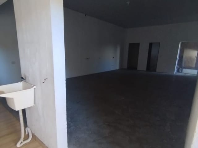 Sala para alugar, no bairro Conjunto Residencial Roberto Conceicao em Cambé