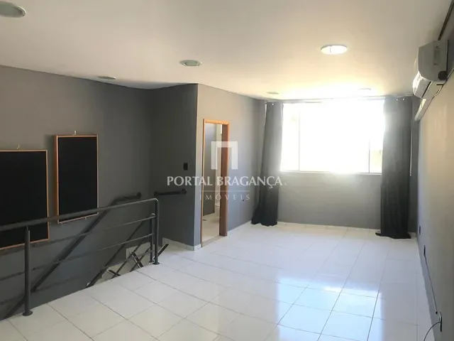 Sala para alugar, no bairro Centro em Bragança Paulista
