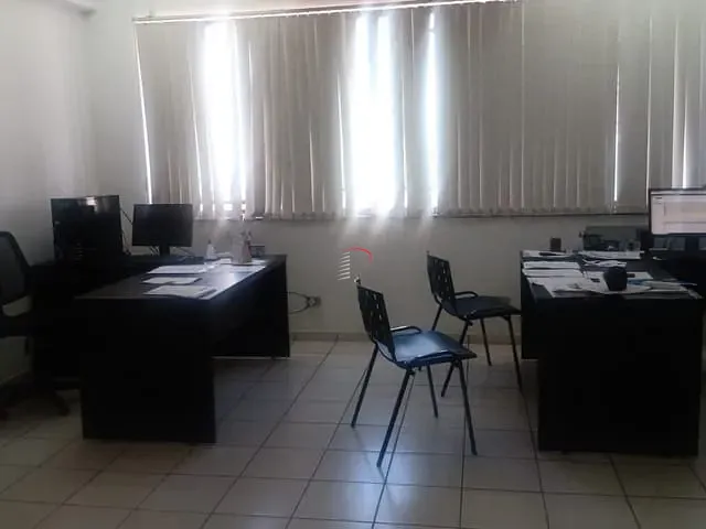 Sala com 88m², à venda, no bairro Centro em Londrina