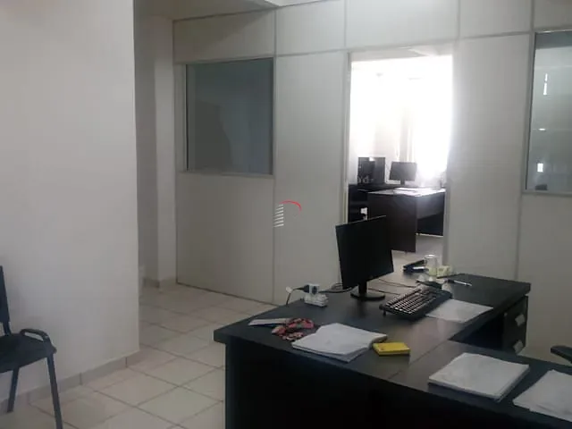 Sala com 88m², à venda, no bairro Centro em Londrina