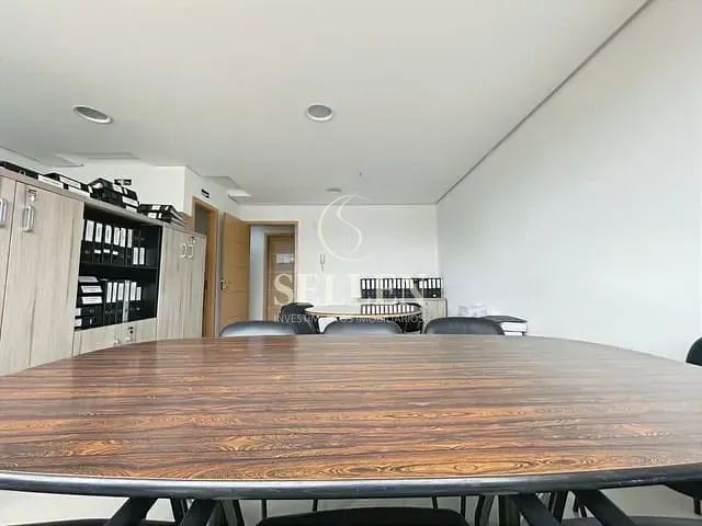 Sala à venda, no bairro Menino Deus em Porto Alegre