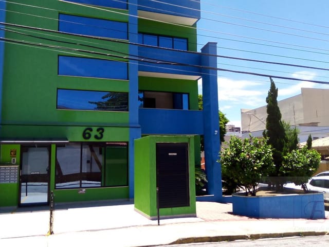 Sala com 30m² 1 quarto e 1 banheiro, à venda, no bairro Centro em Taubaté