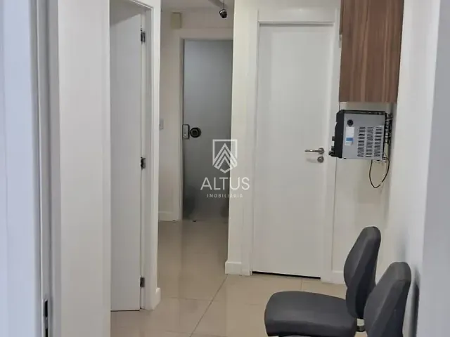 Sala para alugar, no bairro Caminho das Árvores em Salvador