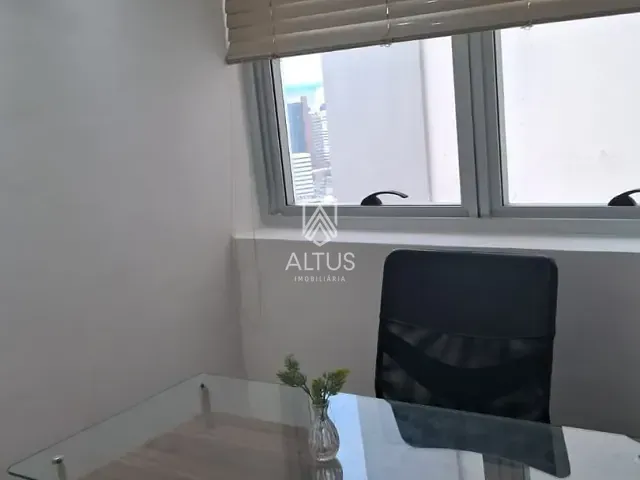 Sala para alugar, no bairro Caminho das Árvores em Salvador