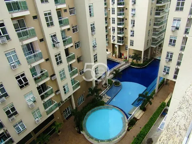 Sala com 22m², à venda ou para alugar, no bairro Taquara em Rio de Janeiro
