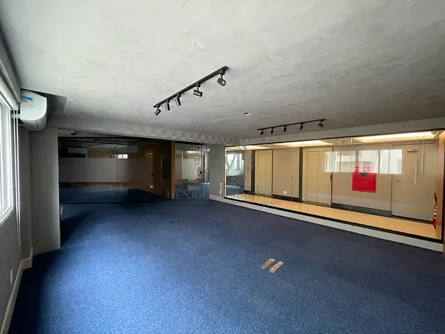 Sala com 182m², para alugar, no bairro Leblon em Rio de Janeiro