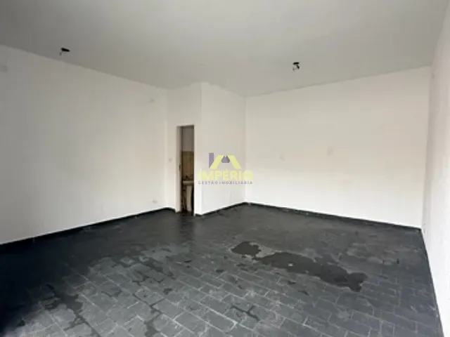 Sala para alugar, no bairro Centro em Salto