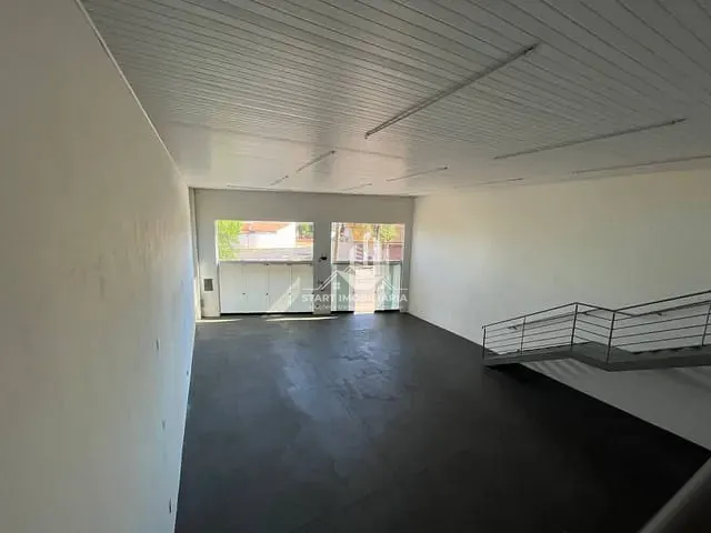 Sala à venda ou para alugar, no bairro Jardim Bella Vista em Pederneiras