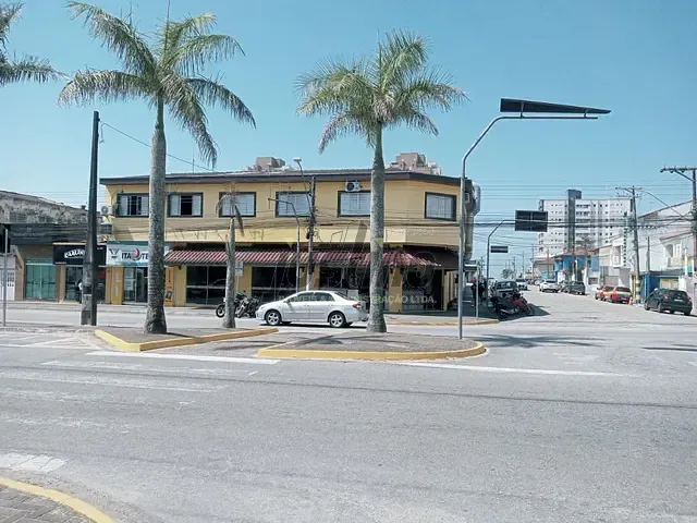 Sala com 53m², para alugar, no bairro Centro em Itanhaém