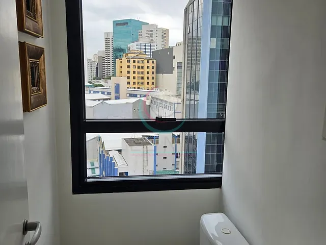 Sala à venda ou para alugar, no bairro Liberdade em São Paulo