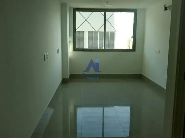 Sala à venda, no bairro Madureira em Rio de Janeiro