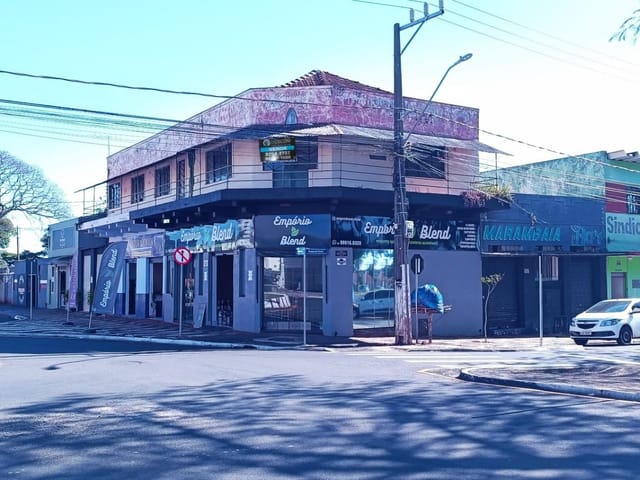 Sala com 600m², à venda, no bairro Centro em Rolândia