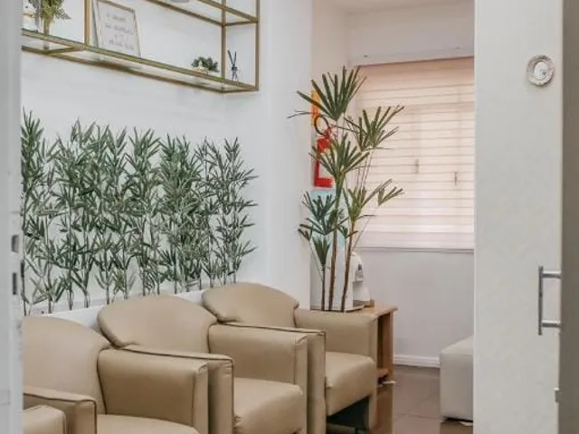 Sala com 700m², para alugar, no bairro Centro em Londrina