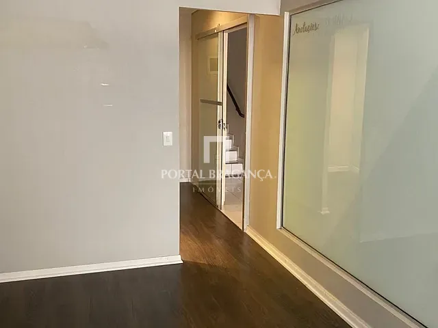Sala para alugar, no bairro Centro em Bragança Paulista