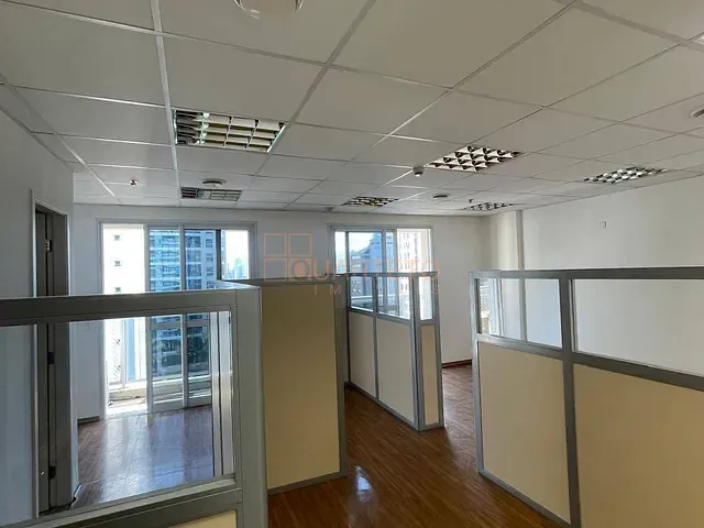 Sala para alugar, no bairro Vila Olímpia em São Paulo