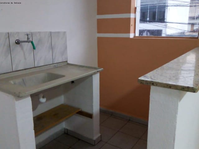 Sala para alugar, no bairro Centro em Taubaté