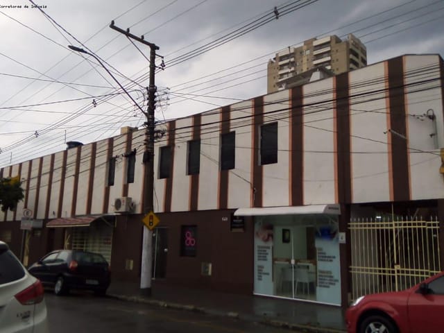 Sala para alugar, no bairro Centro em Taubaté