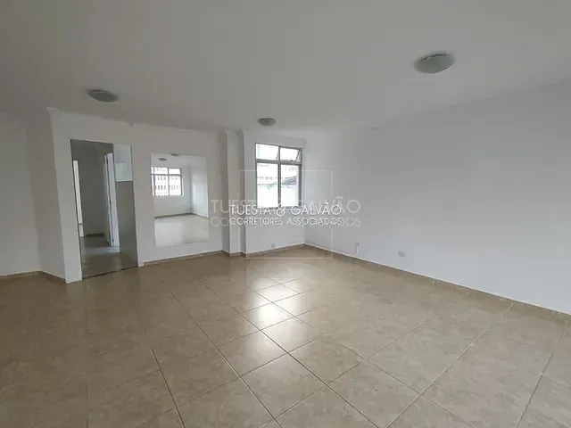Sala com 70m², para alugar, no bairro Centro em Curitiba