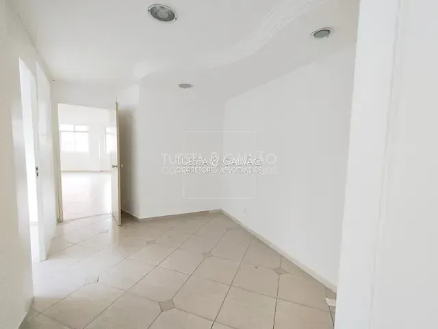 Sala com 70m², para alugar, no bairro Centro em Curitiba