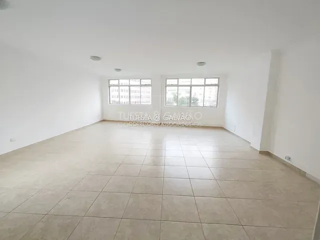 Sala com 70m², para alugar, no bairro Centro em Curitiba