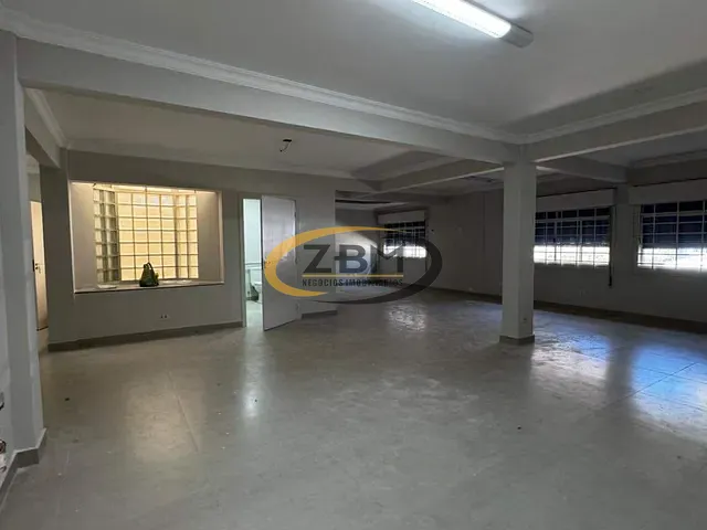 Sala com 150m², para alugar, no bairro Centro em Londrina