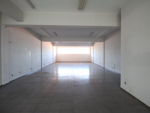 Sala com 120m², para alugar, no bairro Centro em São João da Boa Vista